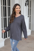Livia|Relaxed V-Neck Knit Top