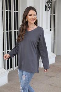 Livia|Relaxed V-Neck Knit Top